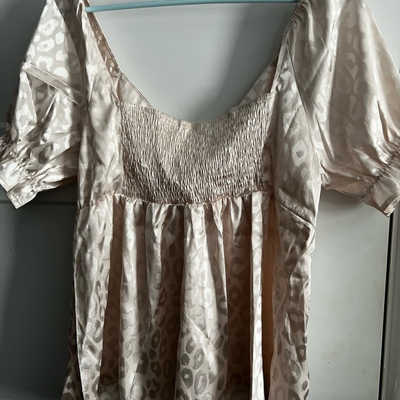 AndTheWhy Cheetah Tshirt XL - Picture 5 of 6